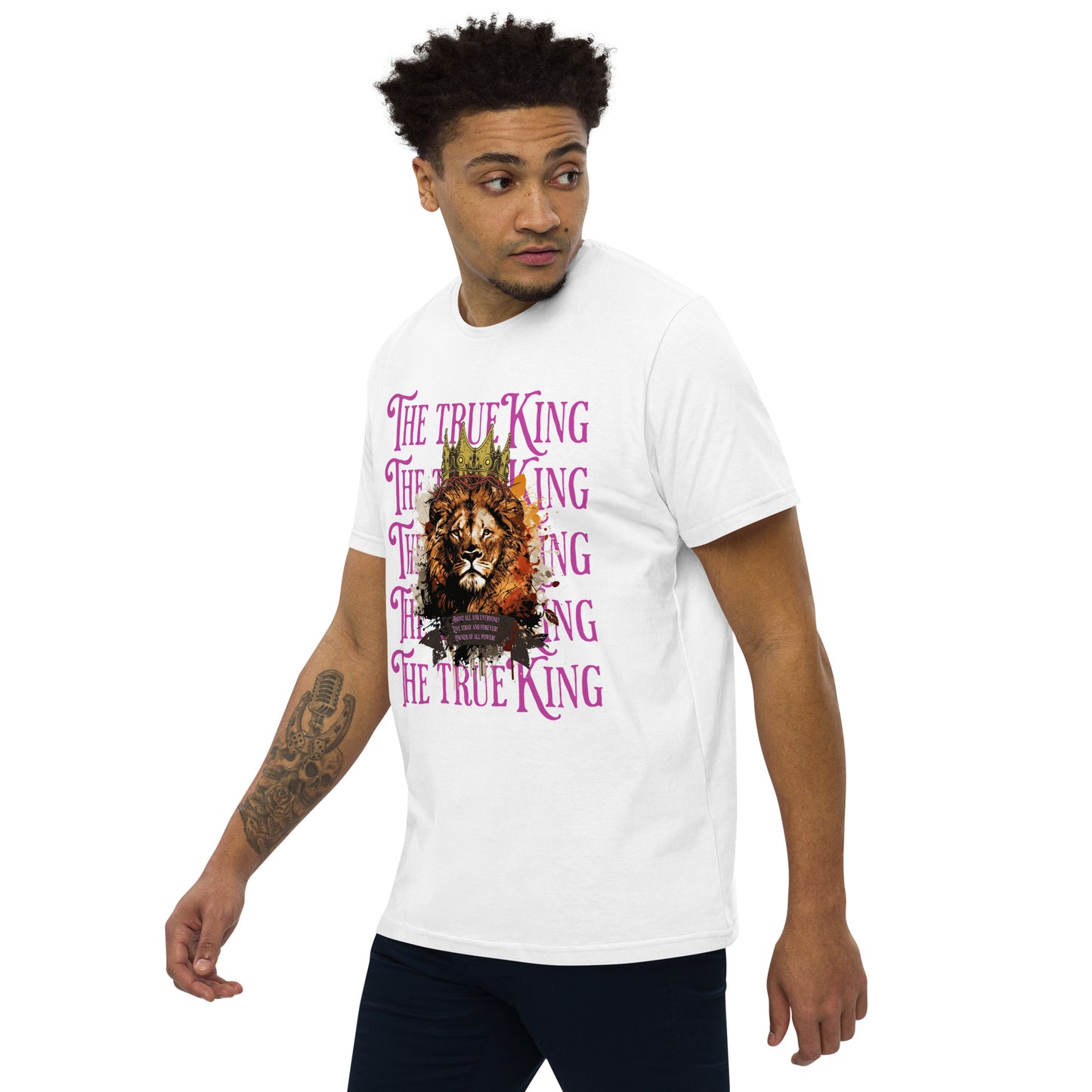 Camiseta com modelagem reta " THE TRUE KING "